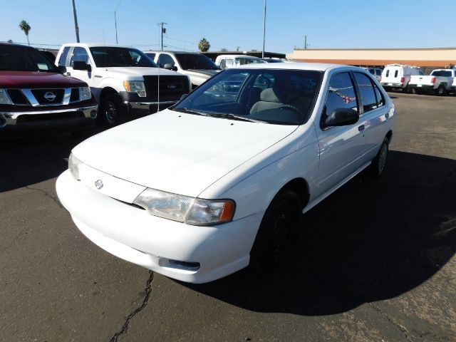 Nissan Sentra 4dr Sdn XE Manual 1999