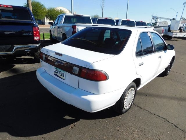 Nissan Sentra 4dr Sdn XE Manual 1999