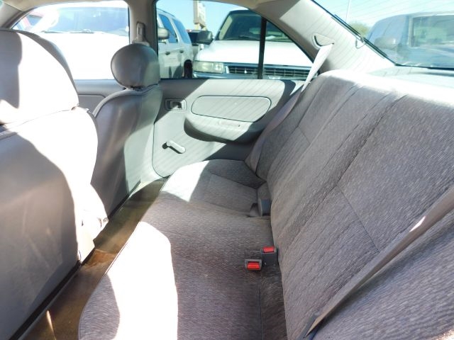 Nissan Sentra 4dr Sdn XE Manual 1999