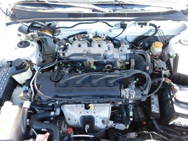 Nissan Sentra 4dr Sdn XE Manual 1999