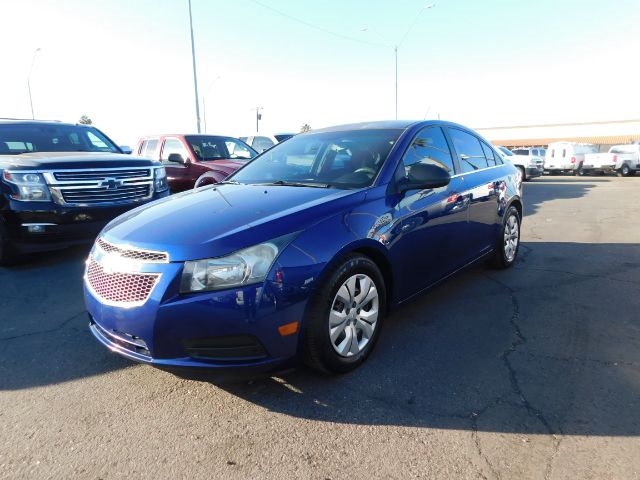 Chevrolet Cruze 4dr Sdn LS 2012