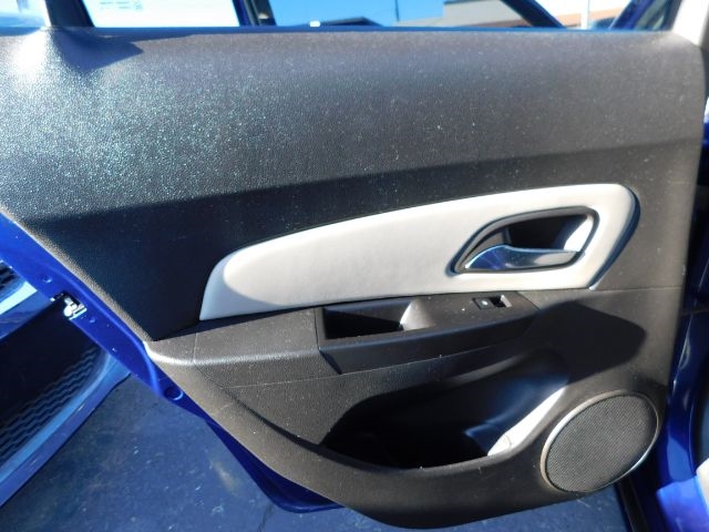 Chevrolet Cruze 4dr Sdn LS 2012