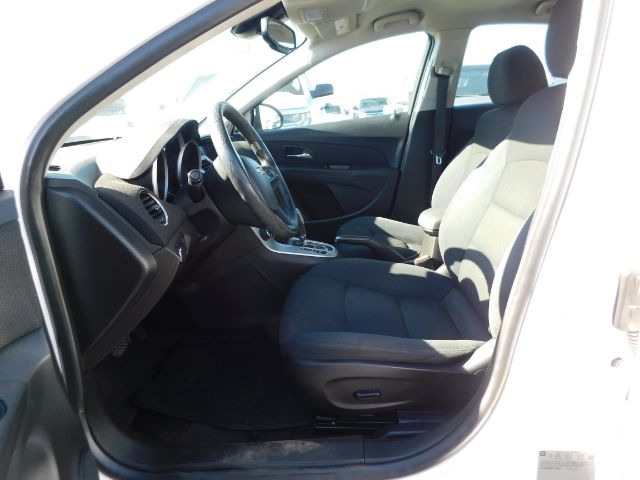 Chevrolet Cruze Limited 4dr Sdn Auto LT w/1LT 2016