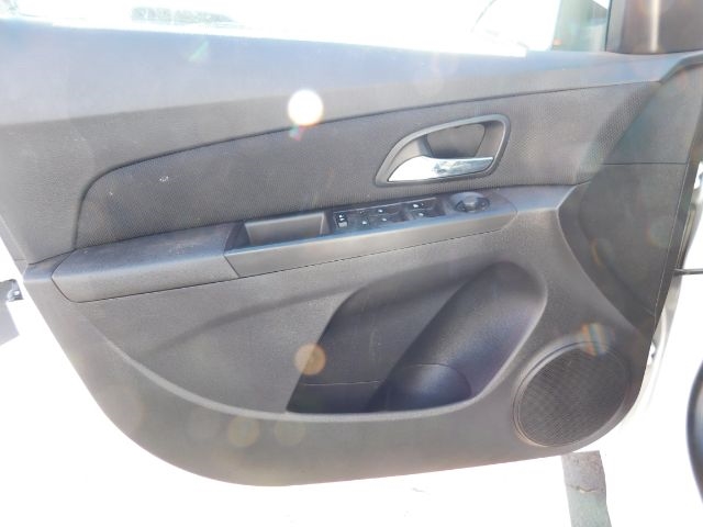 Chevrolet Cruze Limited 4dr Sdn Auto LT w/1LT 2016