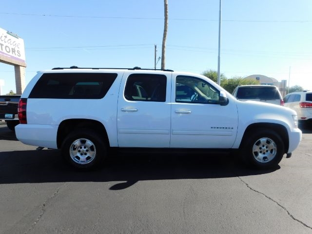 Chevrolet Suburban 4WD 4dr 1500 LT 2010