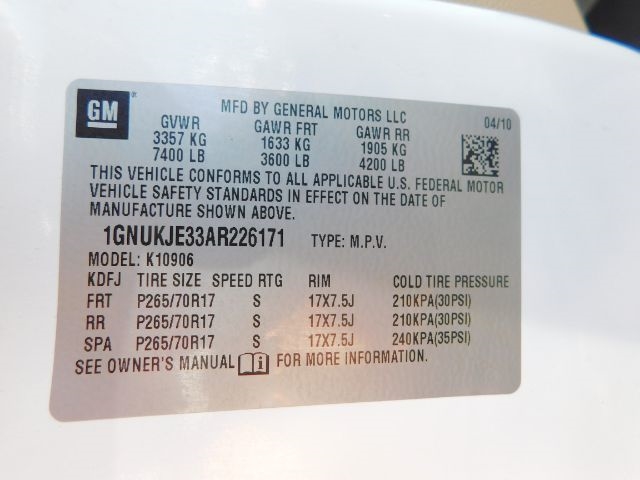 Chevrolet Suburban 4WD 4dr 1500 LT 2010