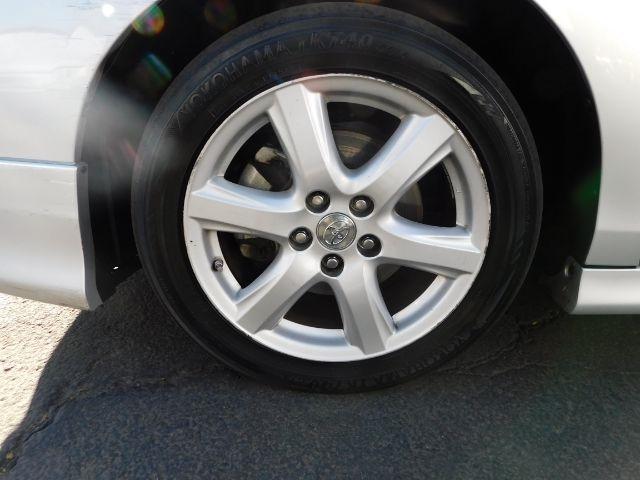 Toyota Camry 4dr Sdn I4 Man (Natl) 2009