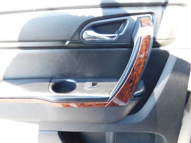 Chevrolet Traverse FWD 4dr LTZ 2013