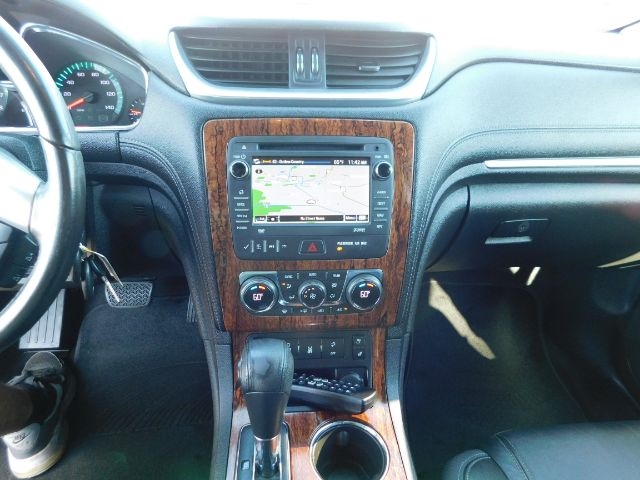 Chevrolet Traverse FWD 4dr LTZ 2013