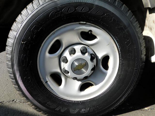 Chevrolet Express Passenger 3500 155" WB RWD 2003