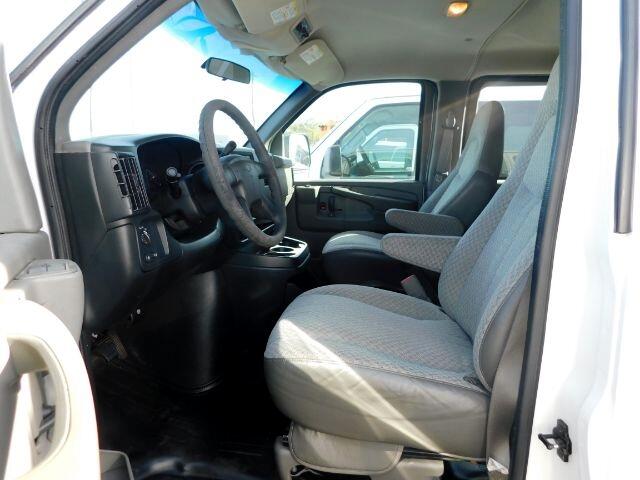 Chevrolet Express Passenger 3500 155" WB RWD 2003
