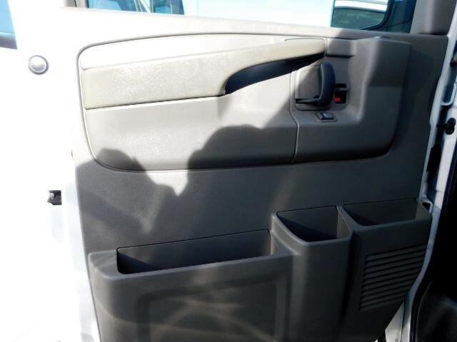 Chevrolet Express Passenger 3500 155" WB RWD 2003