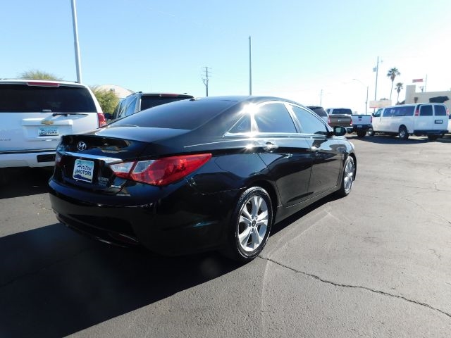 Hyundai Sonata 4dr Sdn 2.4L Auto Ltd 2011