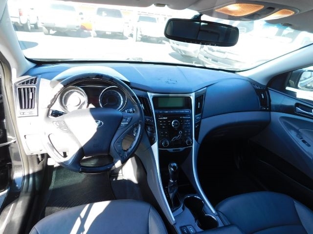 Hyundai Sonata 4dr Sdn 2.4L Auto Ltd 2011