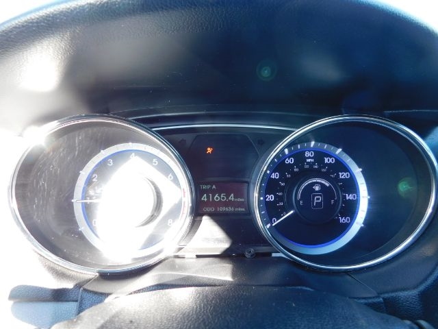 Hyundai Sonata 4dr Sdn 2.4L Auto Ltd 2011