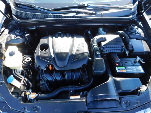 Hyundai Sonata 4dr Sdn 2.4L Auto Ltd 2011