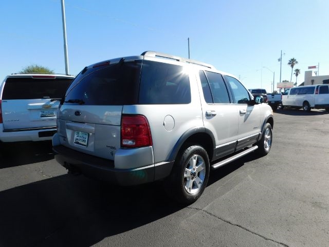 Ford Explorer 4dr 114" WB 4.6L XLT 4WD 2005