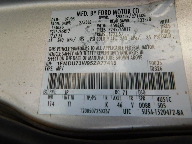 Ford Explorer 4dr 114" WB 4.6L XLT 4WD 2005