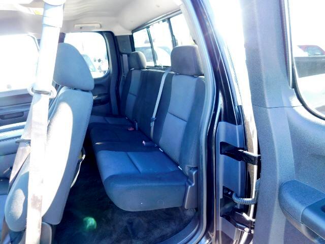 Chevrolet Silverado 1500 2WD Ext Cab 143.5" LT 2010