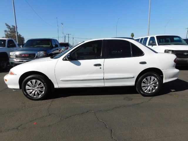 Chevrolet Cavalier 4dr Sdn LS 1996