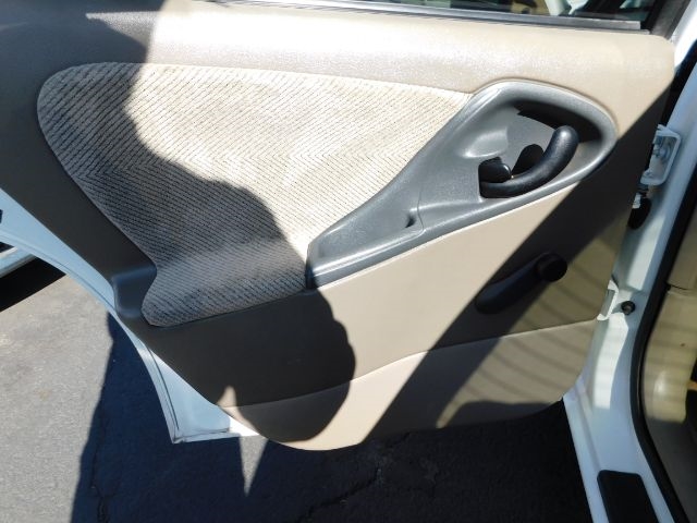 Chevrolet Cavalier 4dr Sdn LS 1996