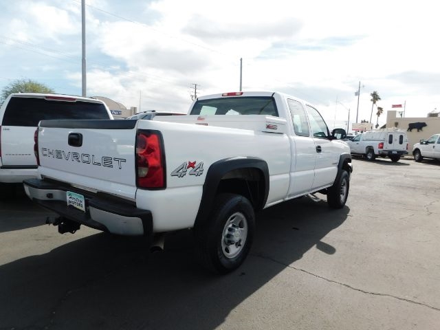 Chevrolet Silverado 2500HD Ext Cab 143.5" WB 4WD Work Truck 2006