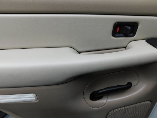 GMC Yukon 4dr 1500 SLE 2003