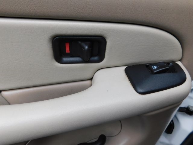 GMC Yukon 4dr 1500 SLE 2003