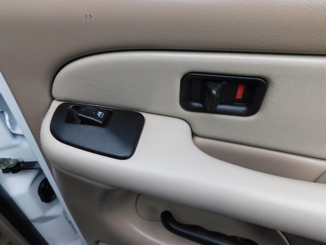 GMC Yukon 4dr 1500 SLE 2003