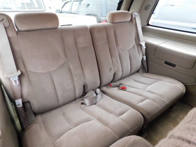 GMC Yukon 4dr 1500 SLE 2003