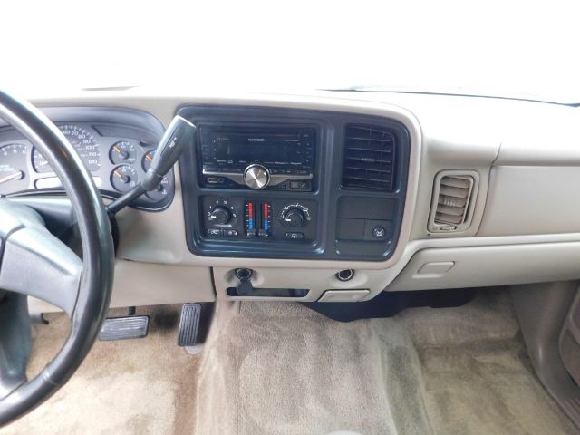 GMC Yukon 4dr 1500 SLE 2003