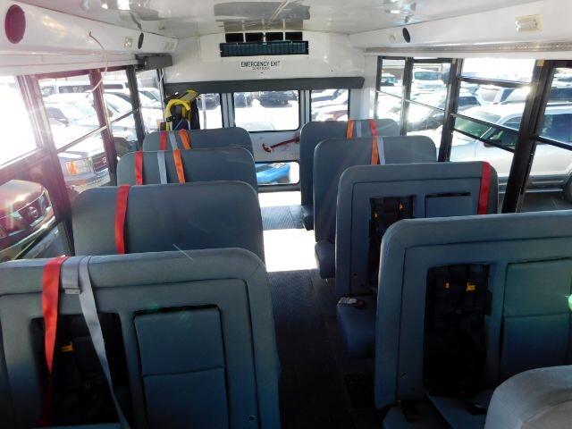 Chevrolet Express Commercial Cutaway 4500 Van 159" Diesel 2013