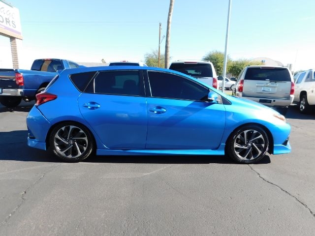 Toyota Corolla iM CVT (Natl) 2017