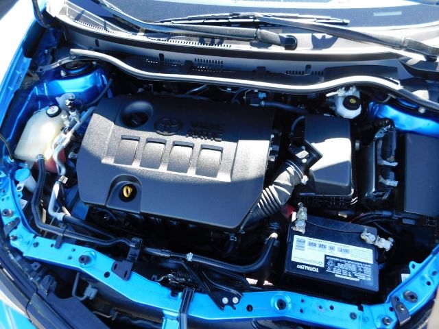 Toyota Corolla iM CVT (Natl) 2017