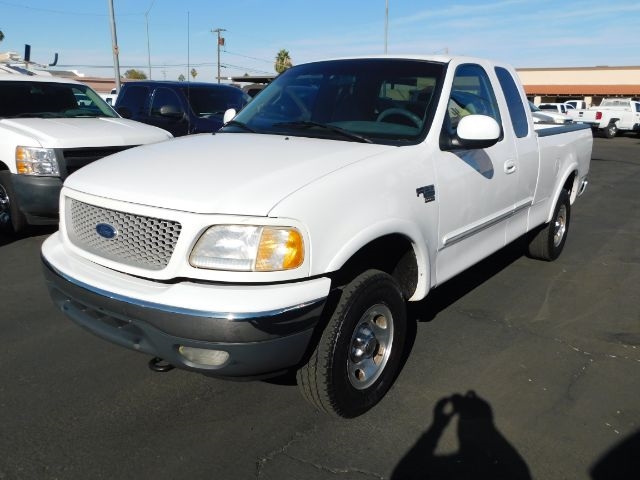 Ford F-150 Supercab 139" 4WD 1999