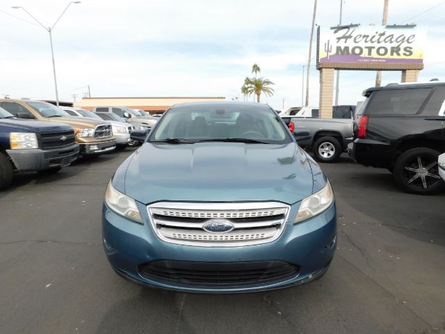 Ford Taurus 4dr Sdn SE FWD 2010