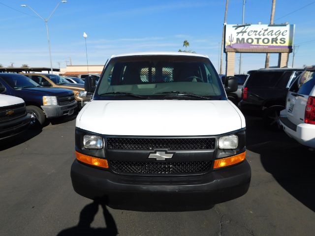 Chevrolet Express Cargo Van 3500 135" WB RWD 2003