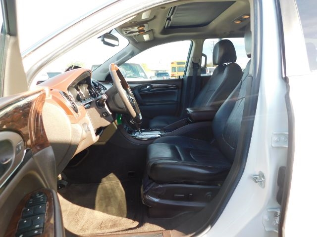 Buick Enclave AWD 4dr Premium 2013