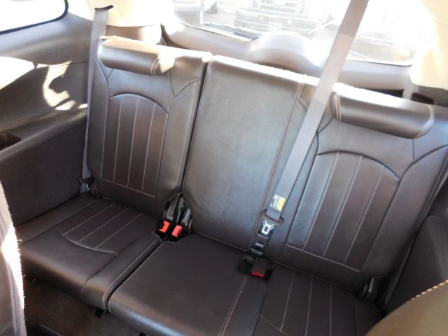 Buick Enclave AWD 4dr Premium 2013