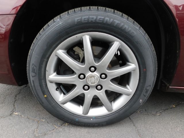 Buick Lucerne 4dr Sdn CXL V8 2006