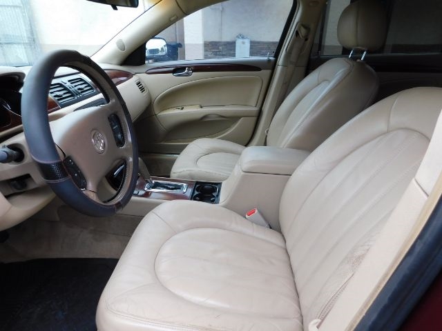 Buick Lucerne 4dr Sdn CXL V8 2006