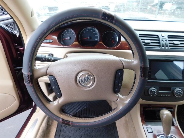 Buick Lucerne 4dr Sdn CXL V8 2006