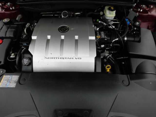 Buick Lucerne 4dr Sdn CXL V8 2006