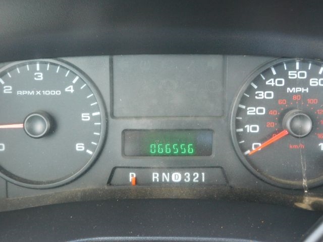 Ford Super Duty F-250 Crew Cab 156" XL 2005