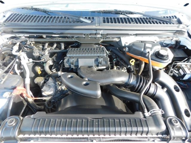 Ford Super Duty F-250 Crew Cab 156" XL 2005