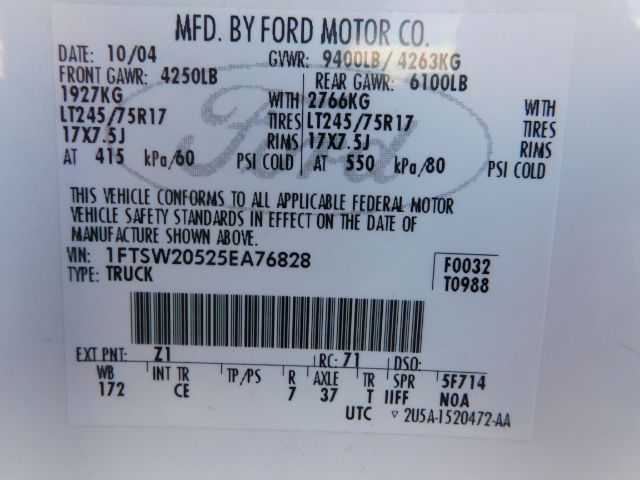 Ford Super Duty F-250 Crew Cab 156" XL 2005