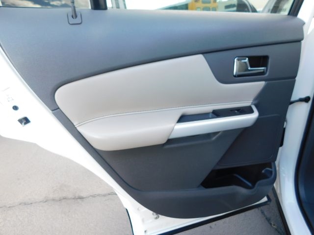 Ford Edge 4dr SE FWD 2013