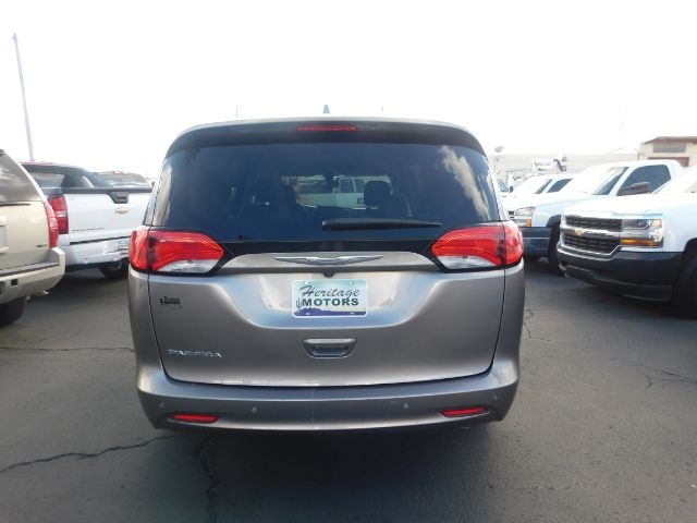 Chrysler Pacifica Touring FWD 2017