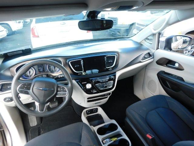 Chrysler Pacifica Touring FWD 2017