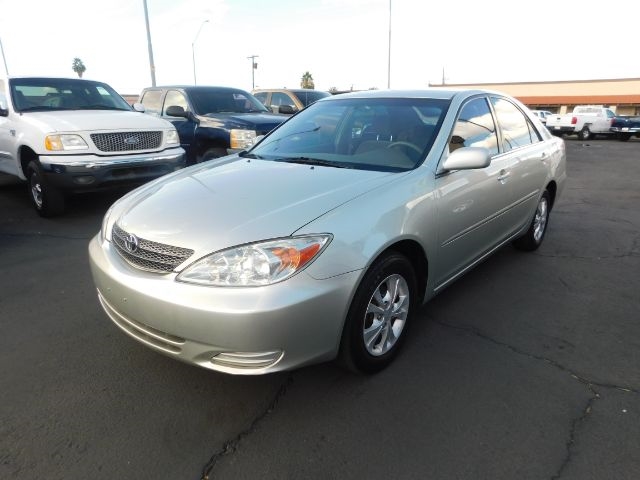 Toyota Camry 4dr Sdn LE Manual (Natl) 2004